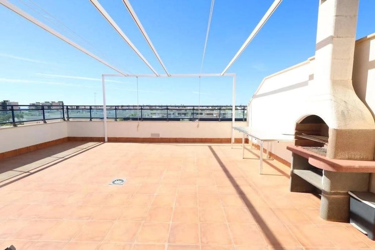 property-463041-17-medium Ático en calle Federico García Lorca