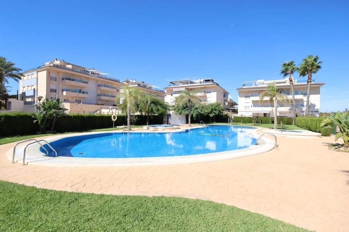 property-463041-3-medium Ático en calle Federico García Lorca