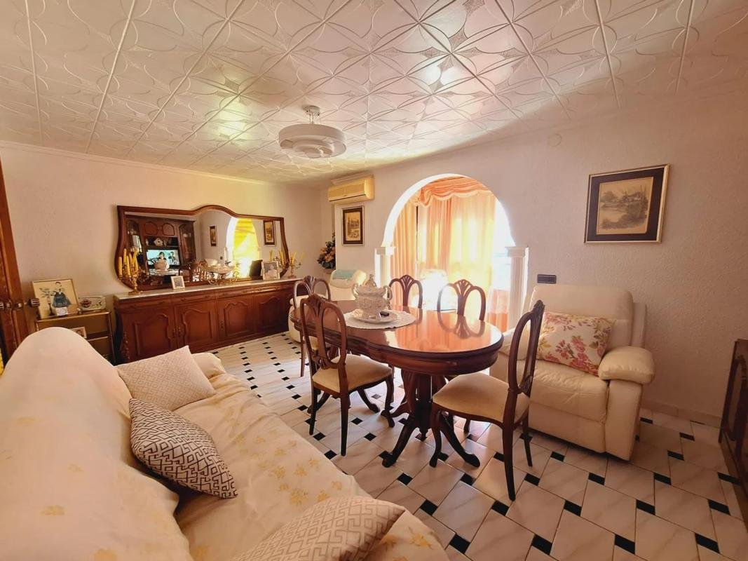 property-464155-4-medium Piso en calle San Miguel de Salinas