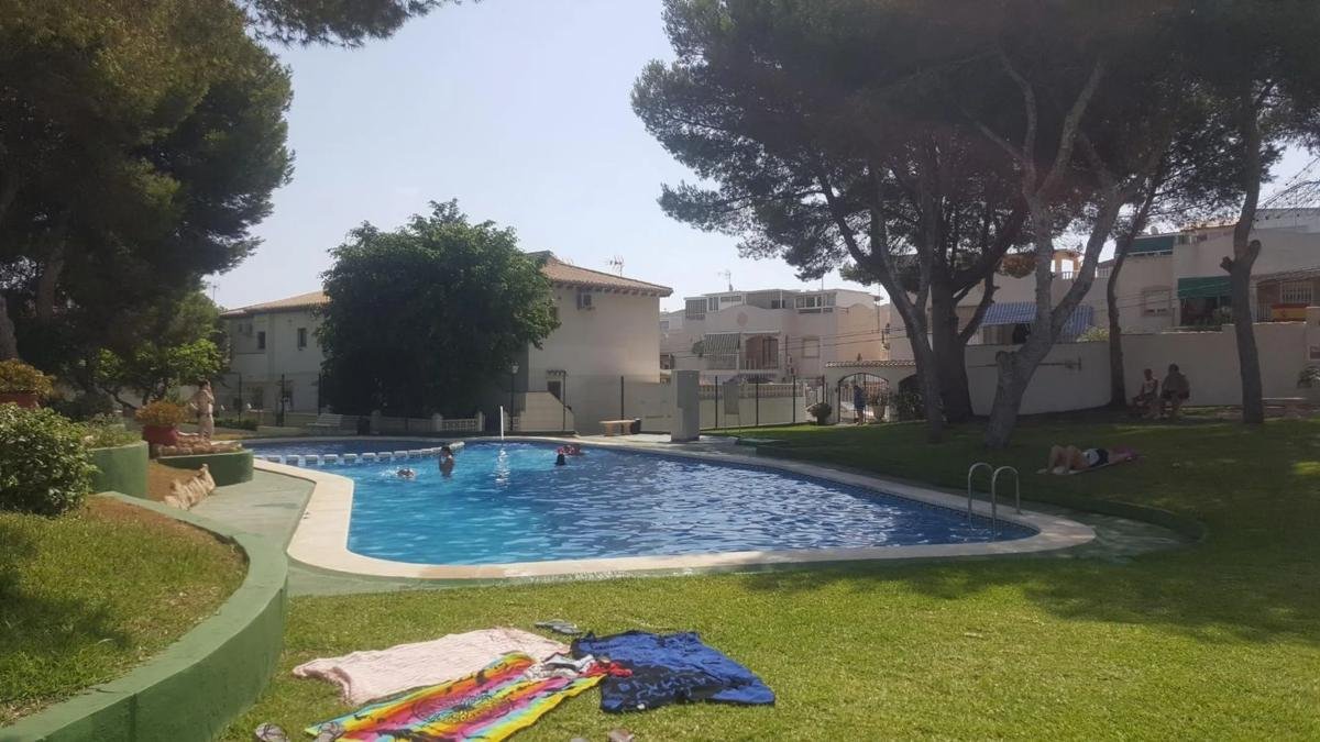Casa independiente en Urbanización Lago Jardín
