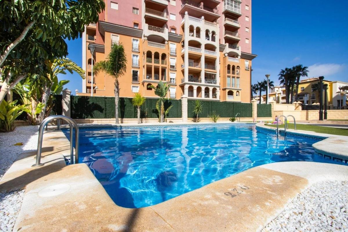 property-465145-1-medium Piso en Barrio Zona los Frutales