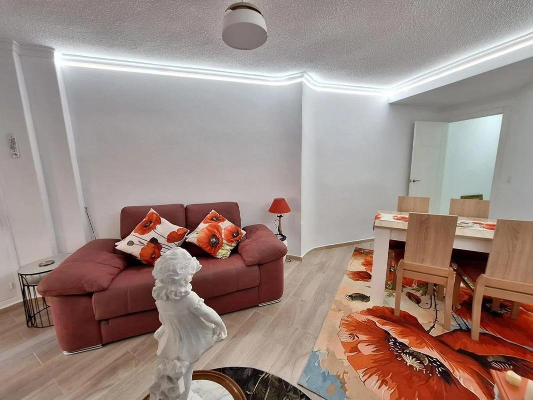 property-465256-2-medium Piso en calle Bergantin