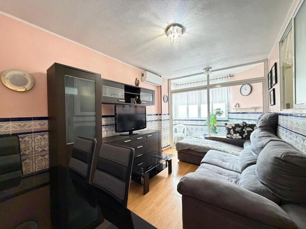 property-465305-1-medium Piso en calle Bergantin