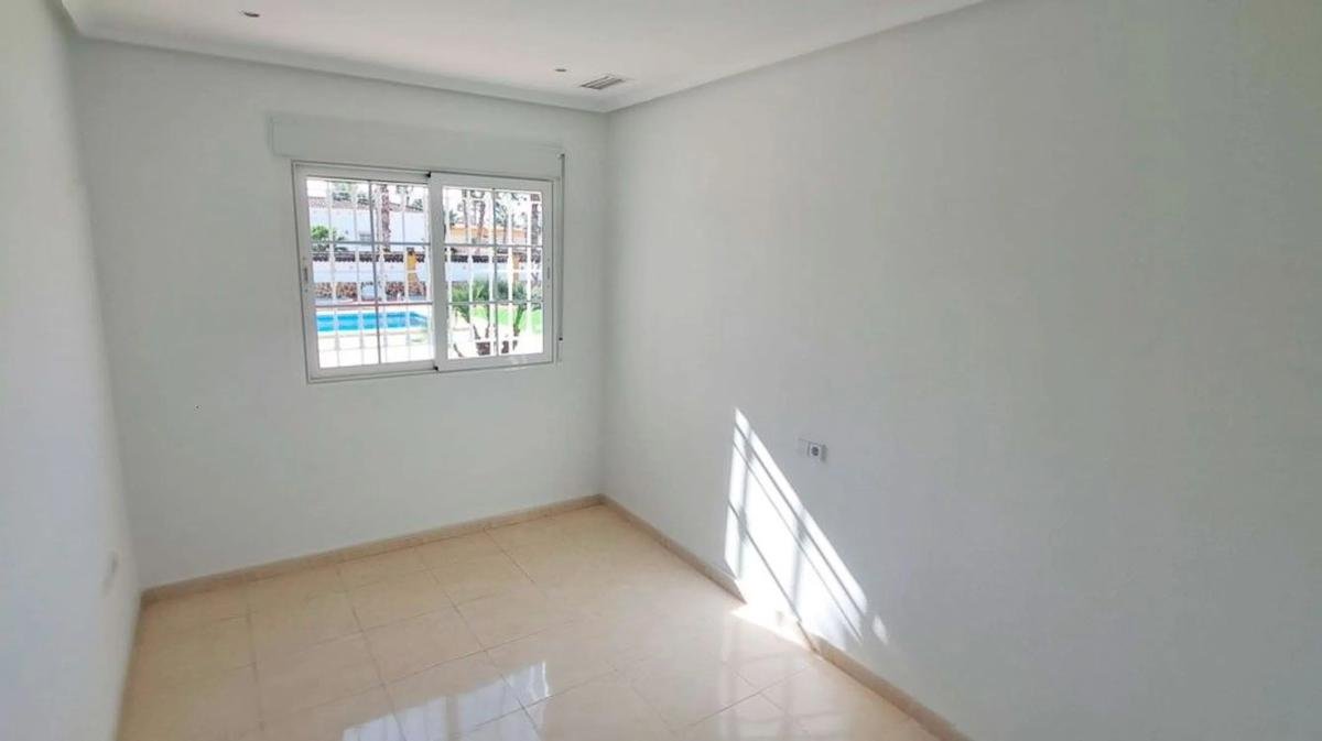 property-466683-16-medium Casa independiente