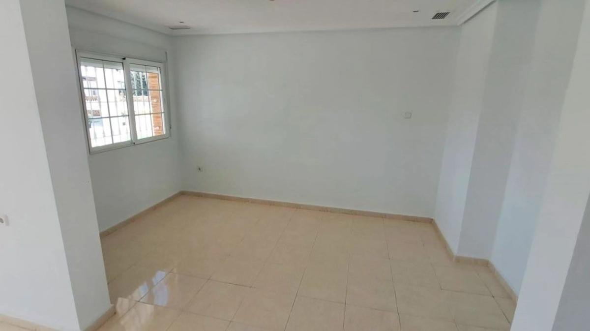 property-466683-9-medium Casa independiente