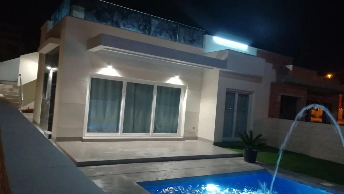 property-467042-14-medium Chalet en calle Clavellina