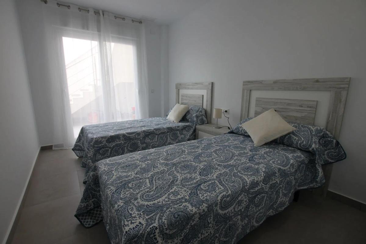 property-467042-23-medium Chalet en calle Clavellina