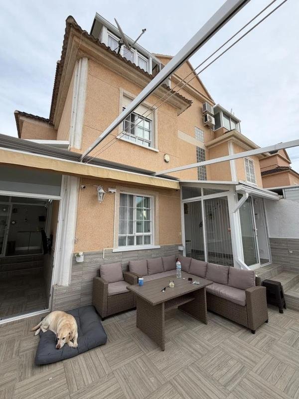 property-467489-1-medium Chalet adosado
