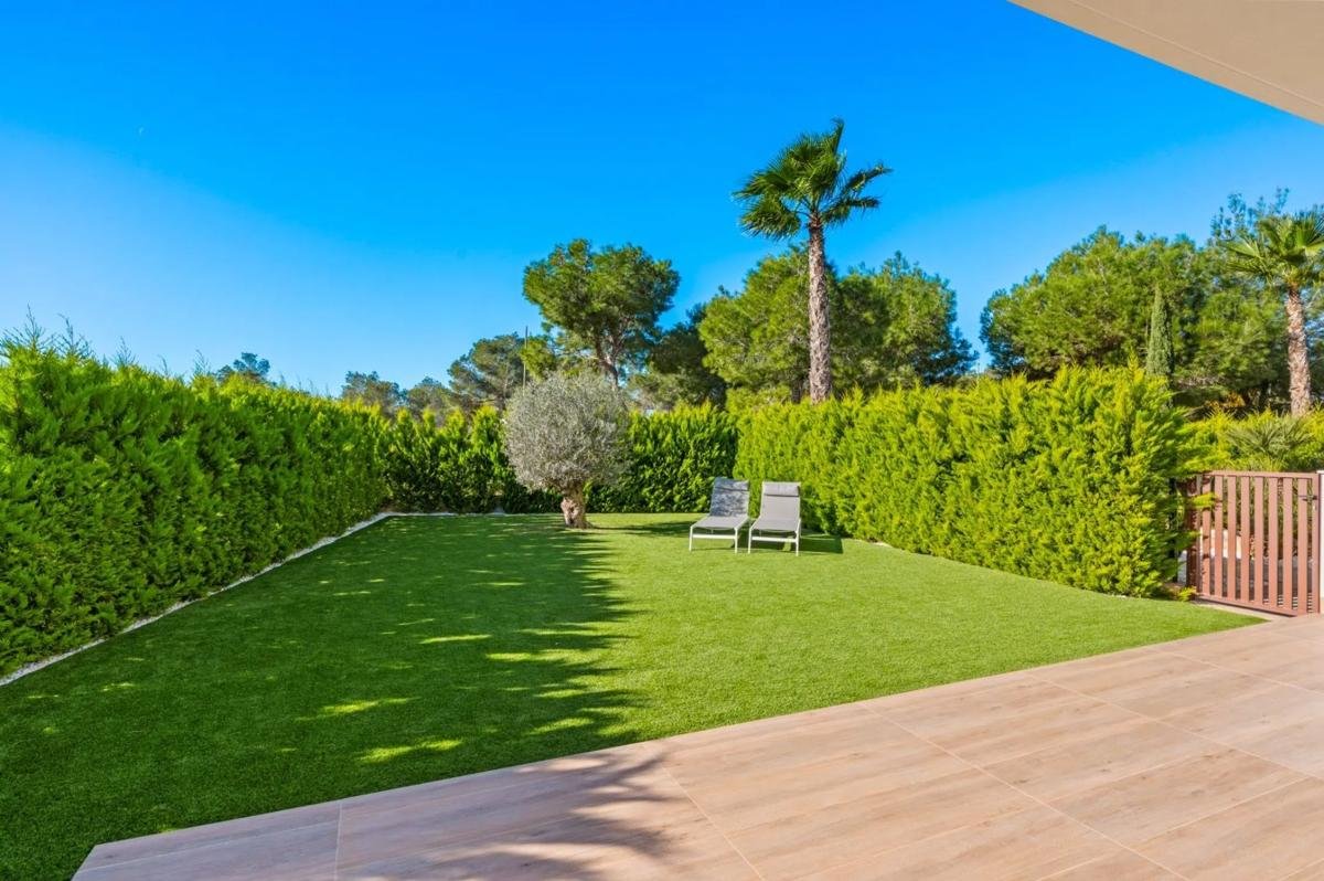 property-467533-3-medium Piso en Barrio Las Colinas Golf