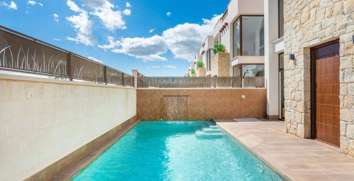 property-468681-2-medium Casa independiente