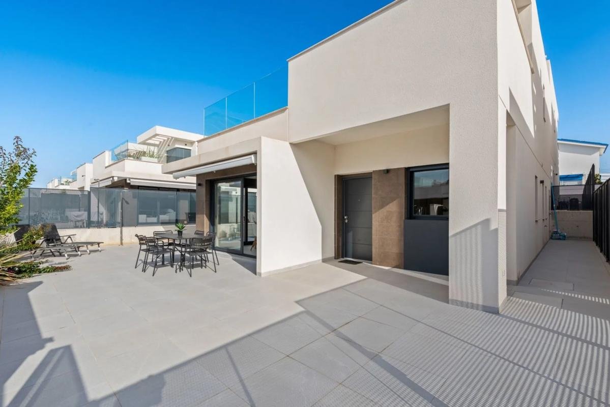 property-468700-26-medium Chalet pareado en avenida el Greco, 1