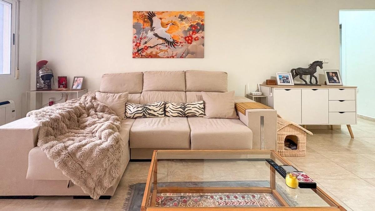 Chalet pareado en calle Bahia, 147