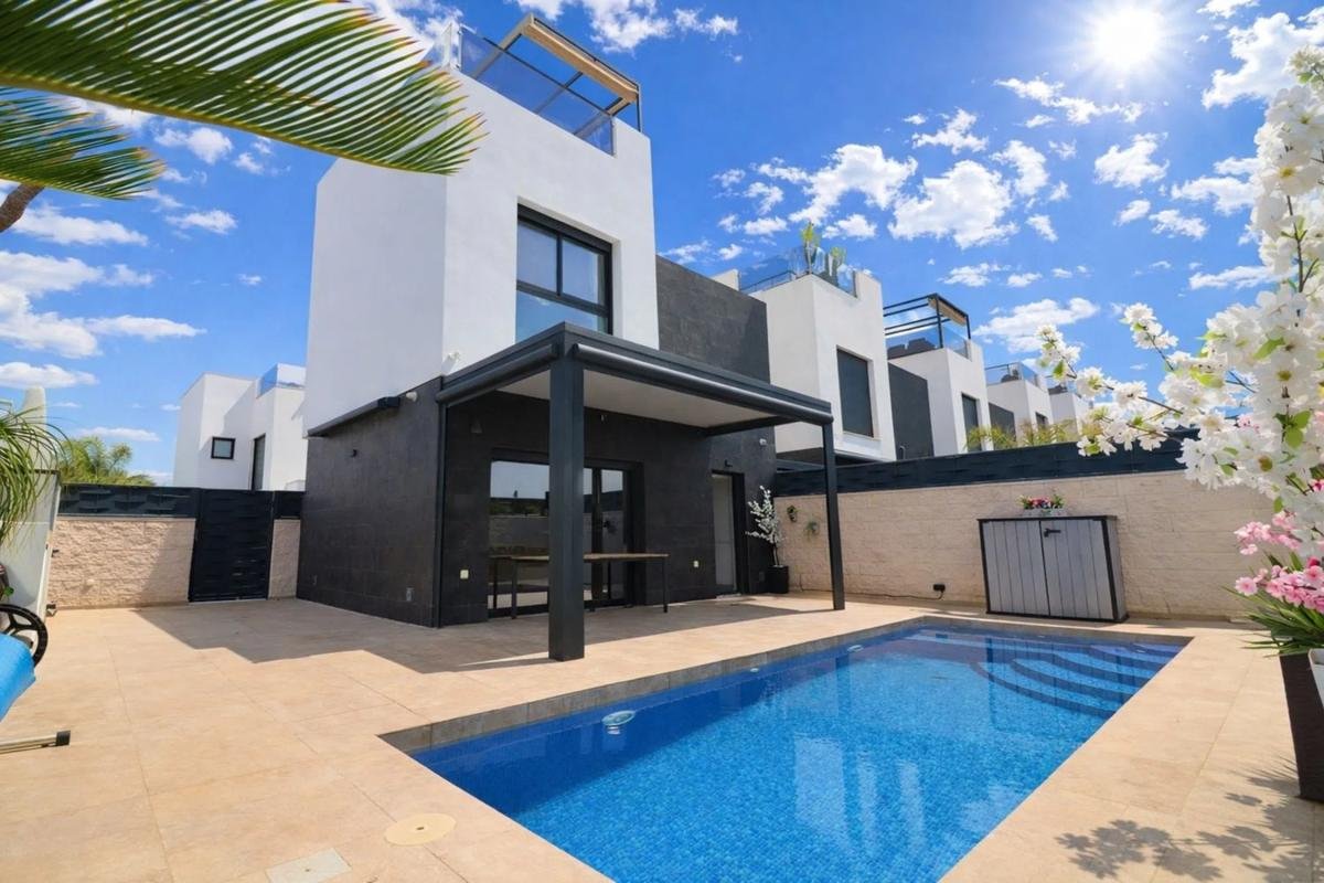 property-472204-1-medium Casa independiente