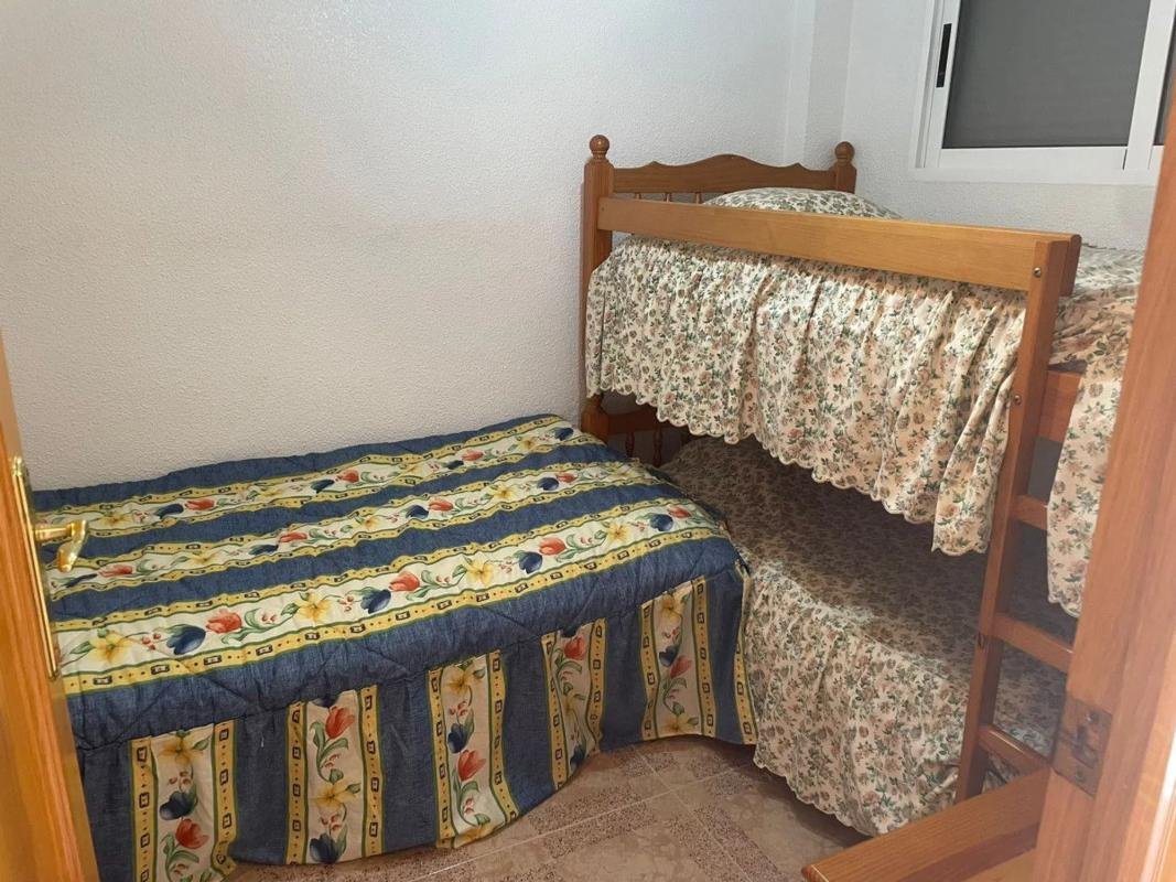 property-472440-14-medium Piso en Urbanizaciones