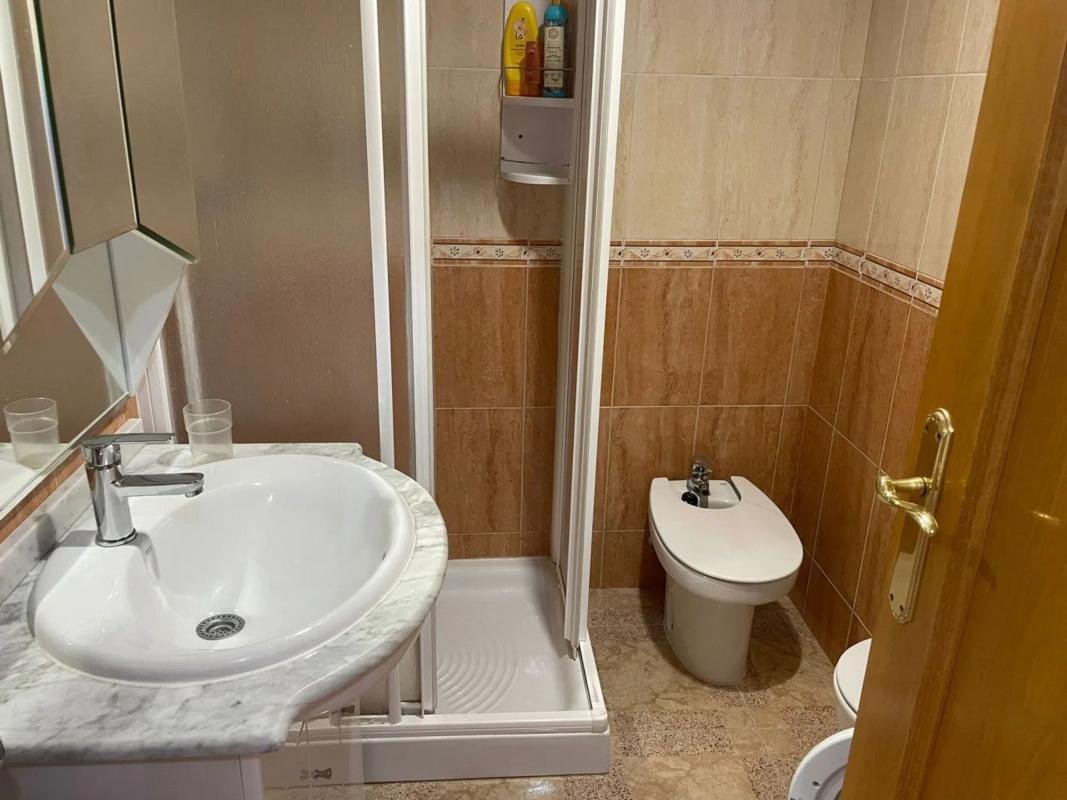property-472440-16-medium Piso en Urbanizaciones