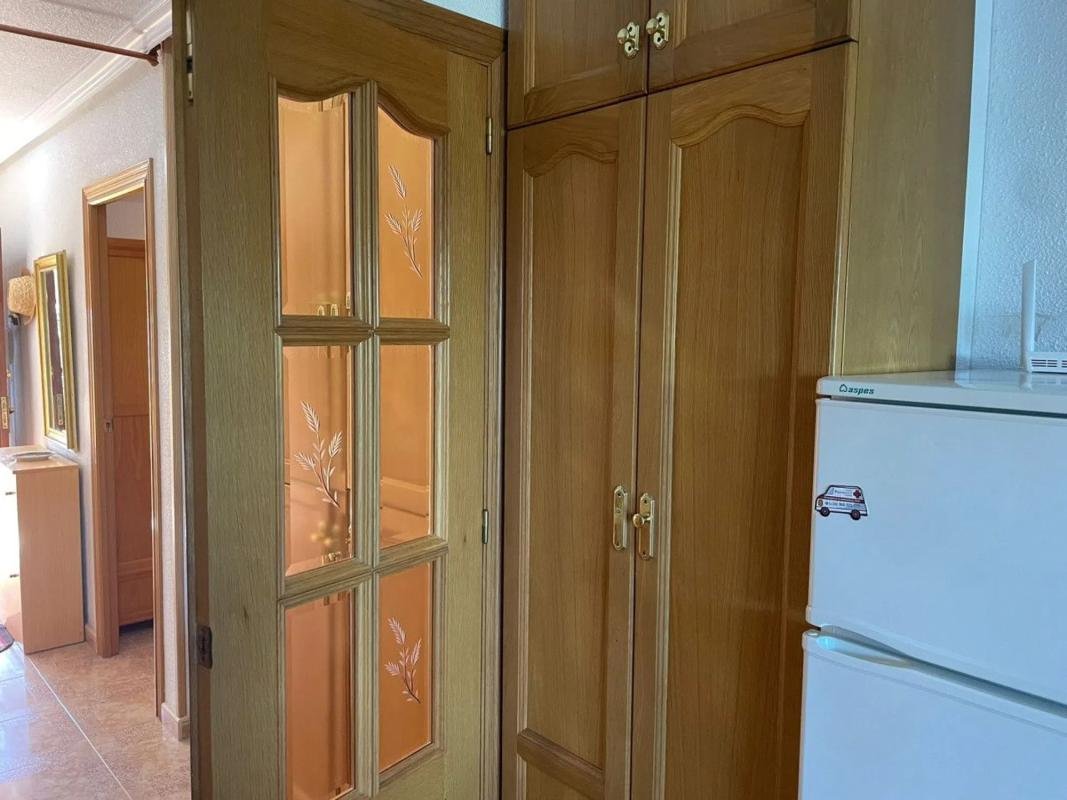 property-472440-19-medium Piso en Urbanizaciones