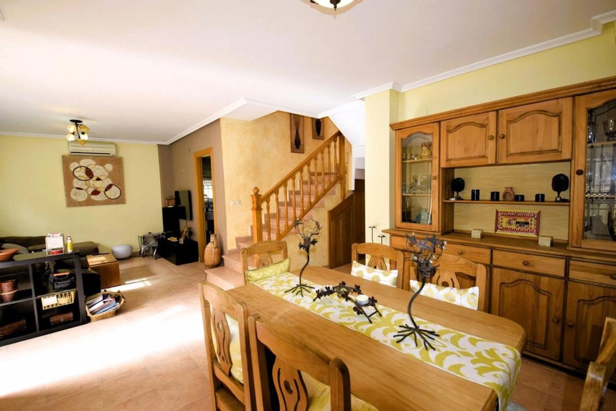 property-472531-1-medium Chalet pareado en calle Jaume de Soler