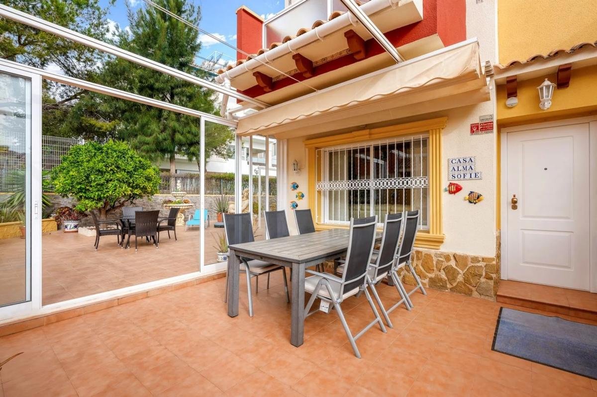 property-473398-1-medium Chalet pareado en calle Curry, 4