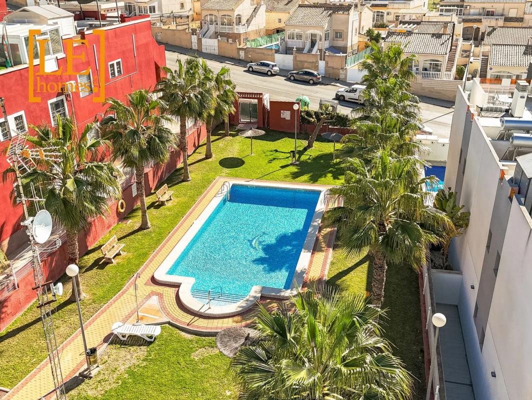 Piso en calle Lago Bañolas, 2