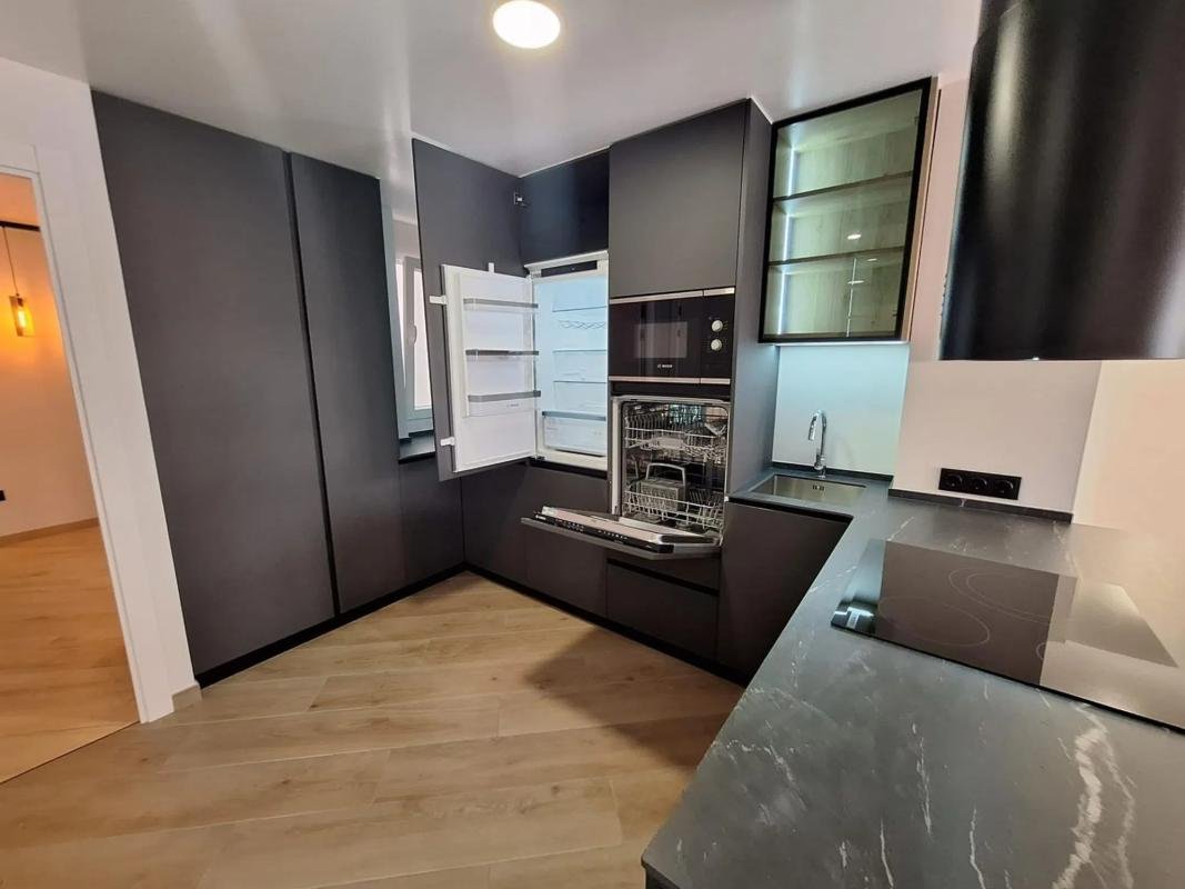property-478163-3-medium Piso en calle Mar Baltico