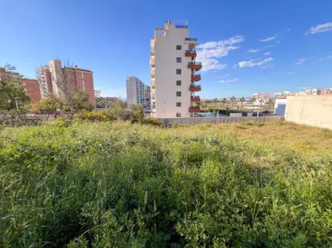 property-479328-3-medium Terreno en calle Maestro Alfonso Marín, 9