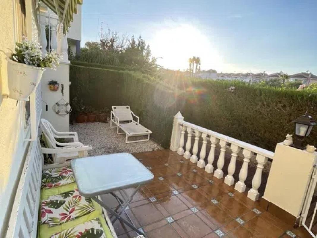 property-484401-2-medium Casa independiente en calle la Sagra