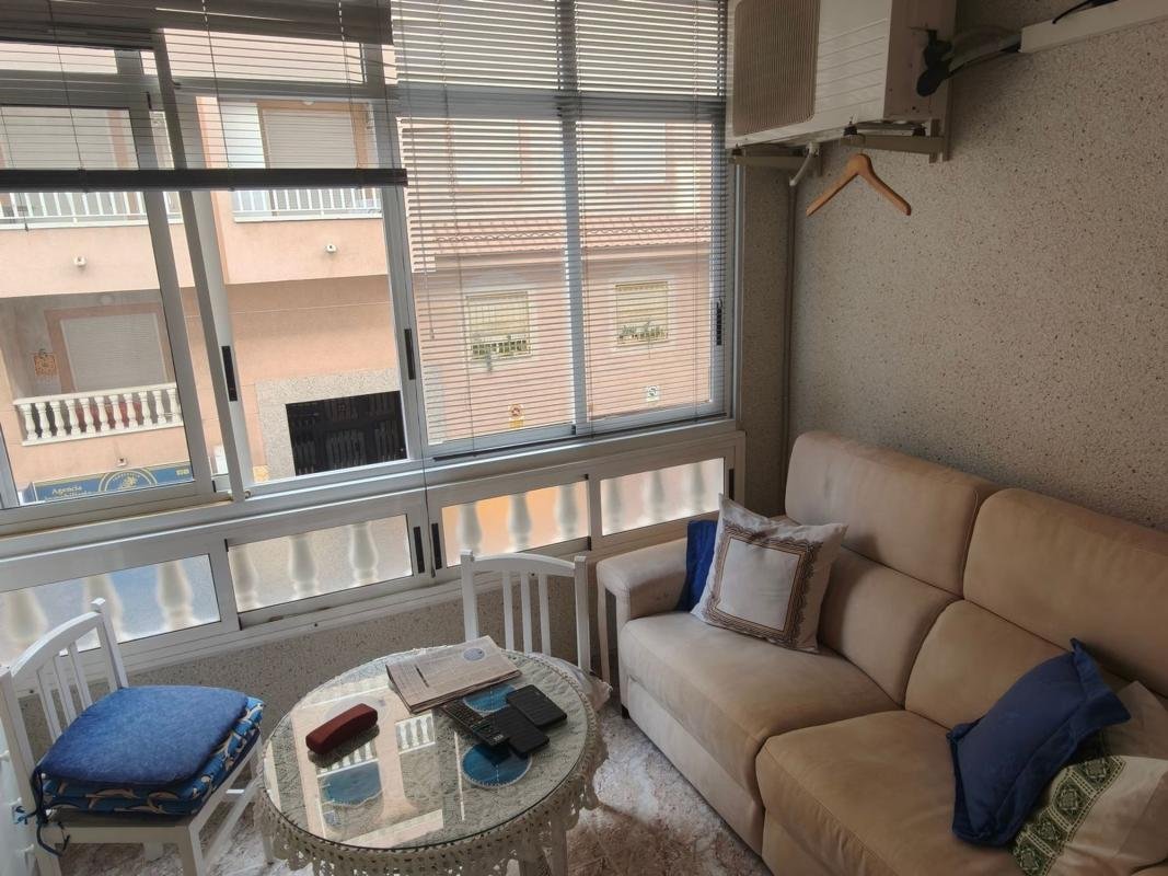 property-488575-3-medium Piso en Felix Rodriguez De La Fue, Avenida Habaneras – Curva de Palangre, Torrevieja