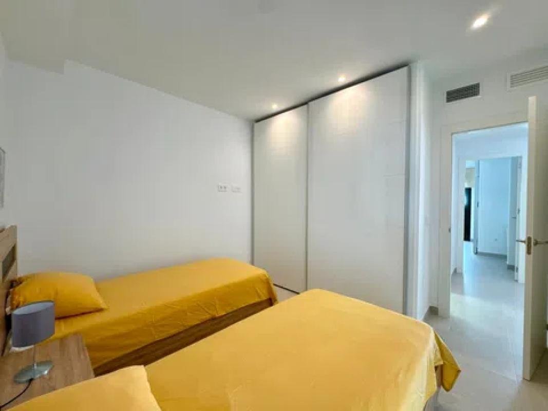 property-493235-18-medium Piso en Zona Pueblo