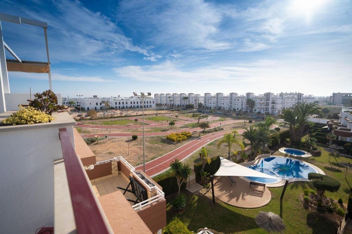 property-493492-2-medium Dúplex en Barrio La Ciñuelica – Villa Rosa