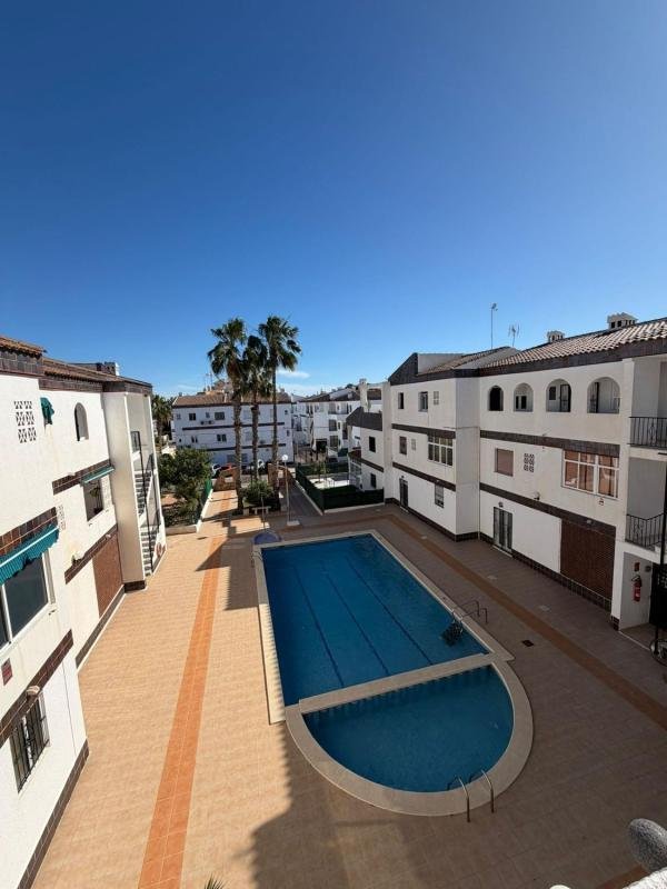 Piso en calle Cala