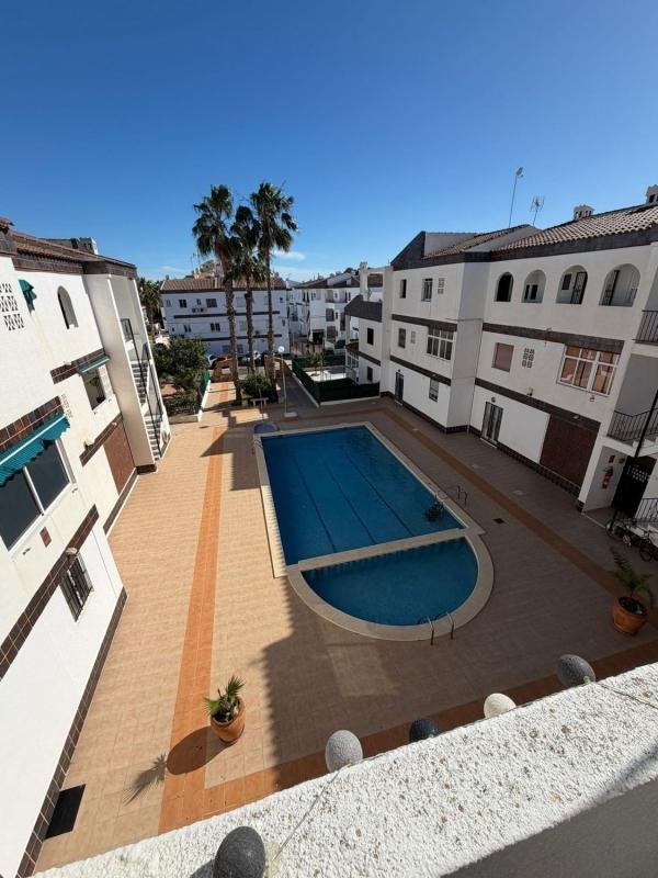 Piso en calle Cala