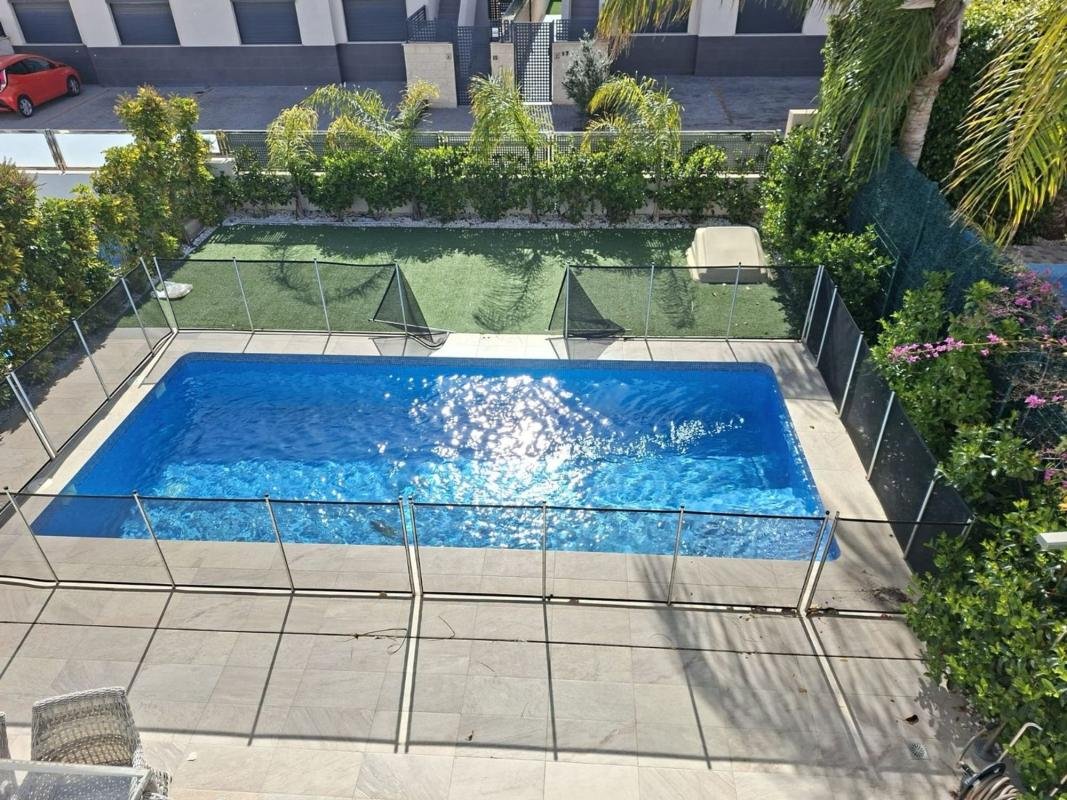 property-498698-1-medium Chalet en Barrio Pueblo Bravo