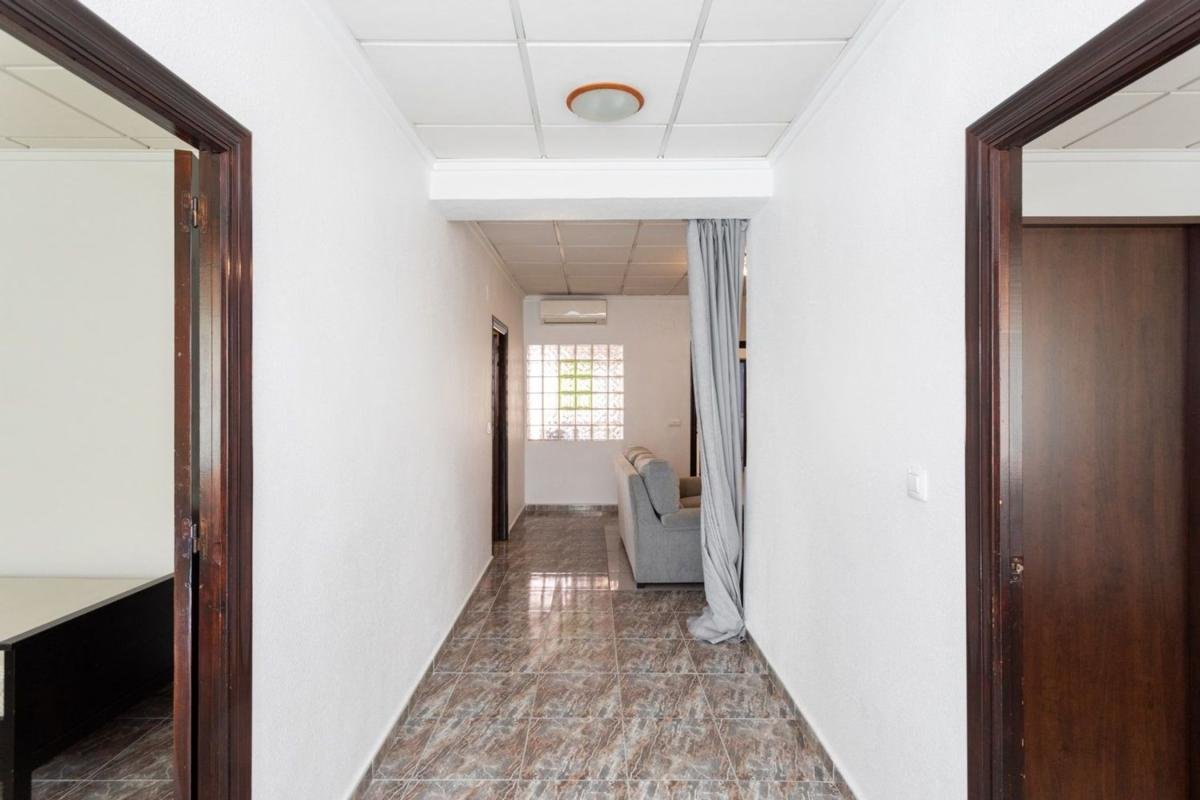 property-499473-11-medium Chalet adosado en calle Capitán Cortés