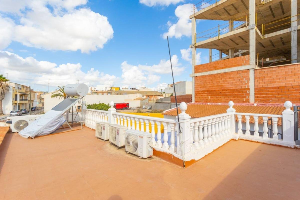 property-499473-29-medium Chalet adosado en calle Capitán Cortés
