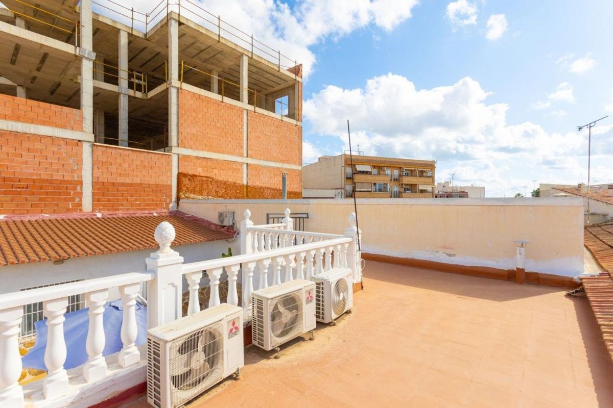 property-499473-30-medium Chalet adosado en calle Capitán Cortés