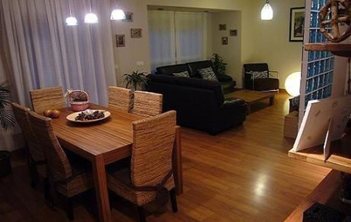 property-501217-3-medium Piso en calle Republica Argentina