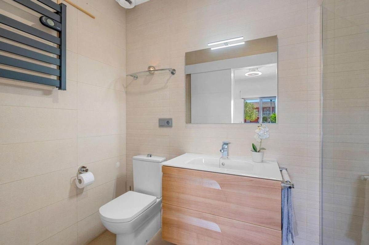 property-506422-9-medium Chalet adosado en S.A.U.R2, 7
