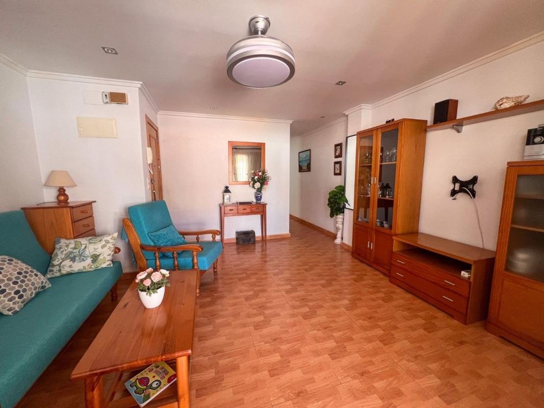 property-506572-3-medium Piso en calle Azorín, 7
