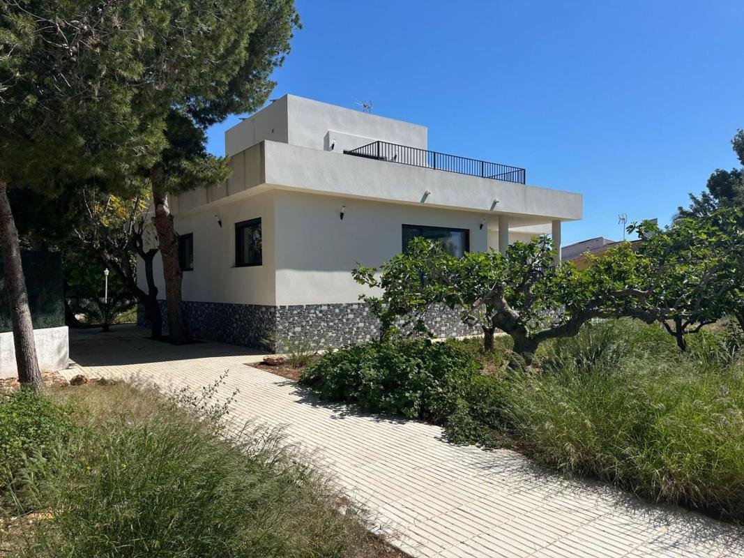 Casa independiente en calle las Garzas
