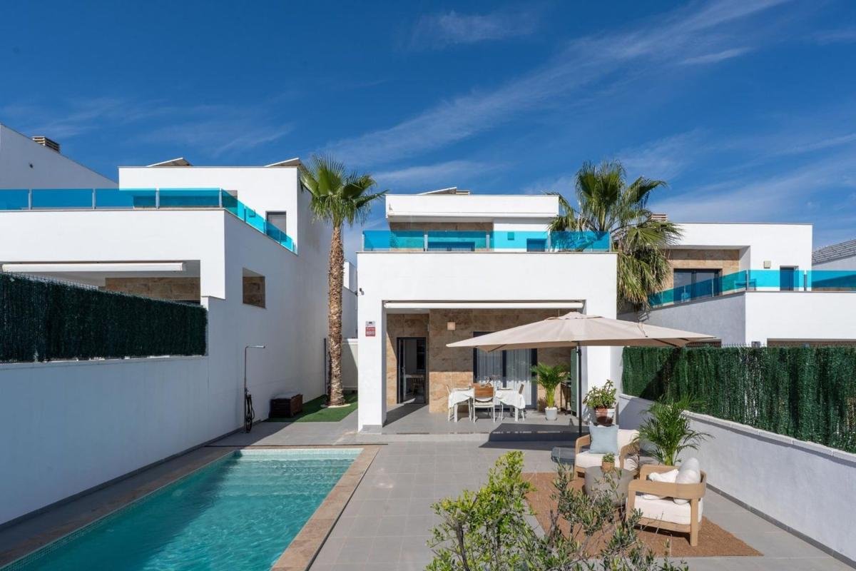 property-512449-3-medium Casa o chalet independiente en Calle Maria Goyri, Bigastro