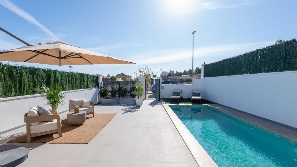 property-512449-4-medium Casa o chalet independiente en Calle Maria Goyri, Bigastro