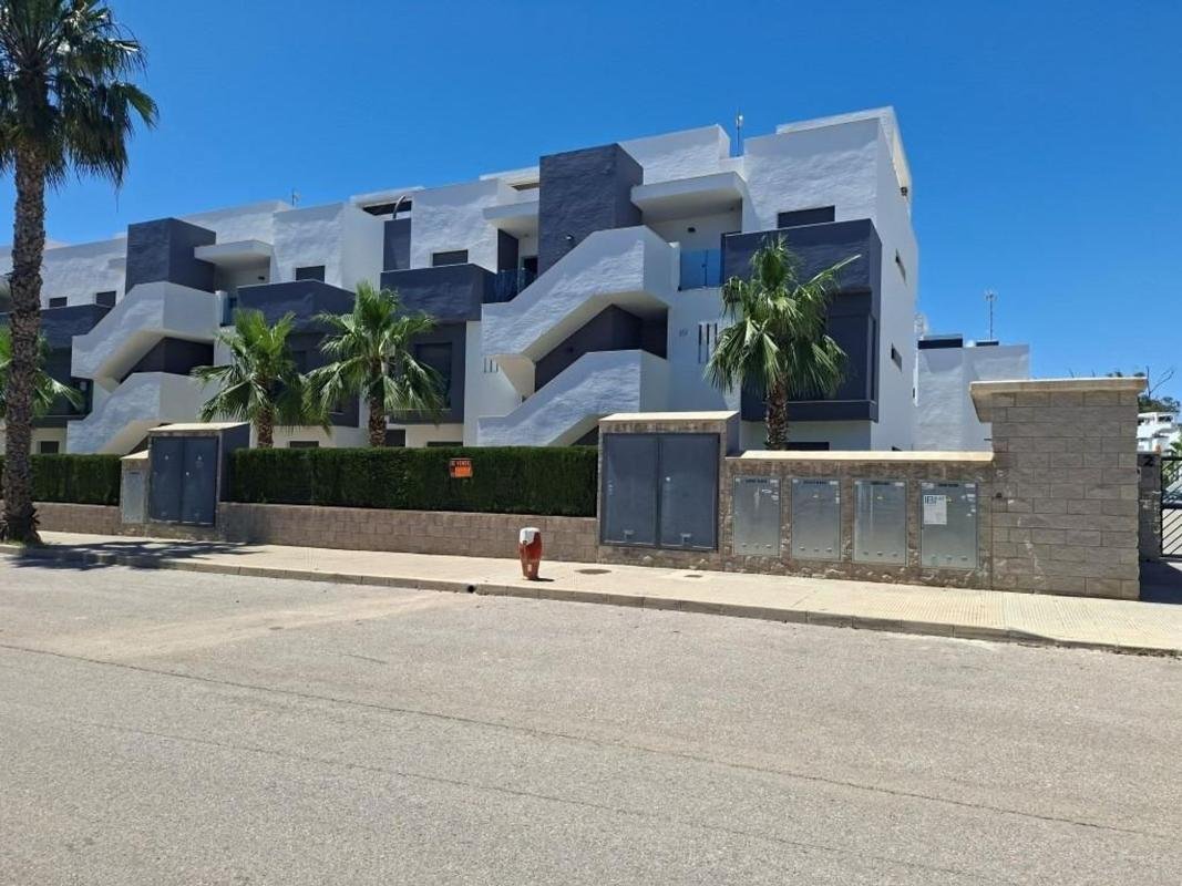 property-512655-3-medium Piso en Calle el Tomello, 26, Urbanizaciones, Guardamar del Segura