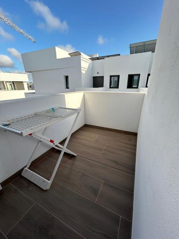 Chalet adosado en Calle Amapola, Los Montesinos