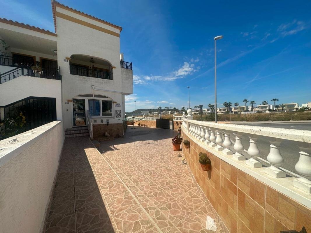 Piso en Desamparados-Hurchillo-Torremendo, Orihuela