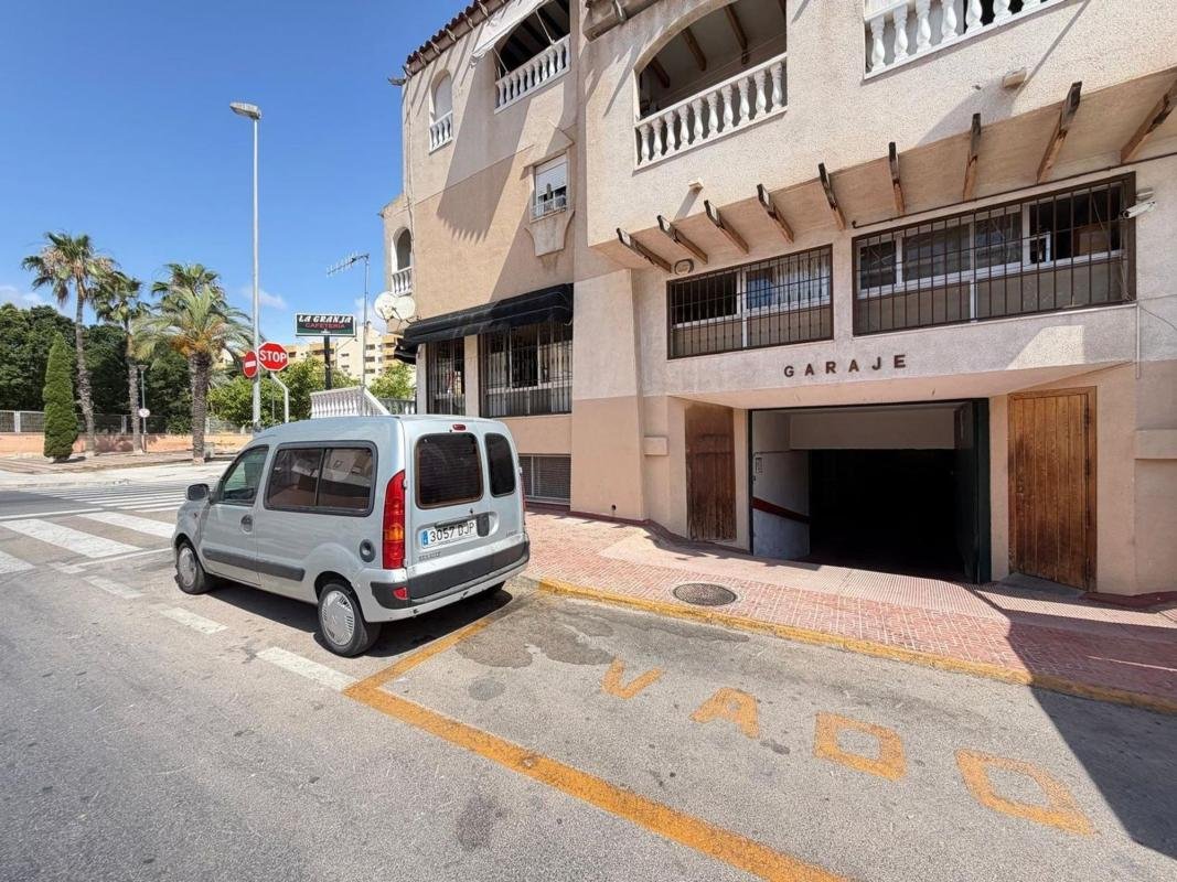 Local en Avenida Diego Ramírez Pastor, Avenida Habaneras – Curva de Palangre, Torrevieja