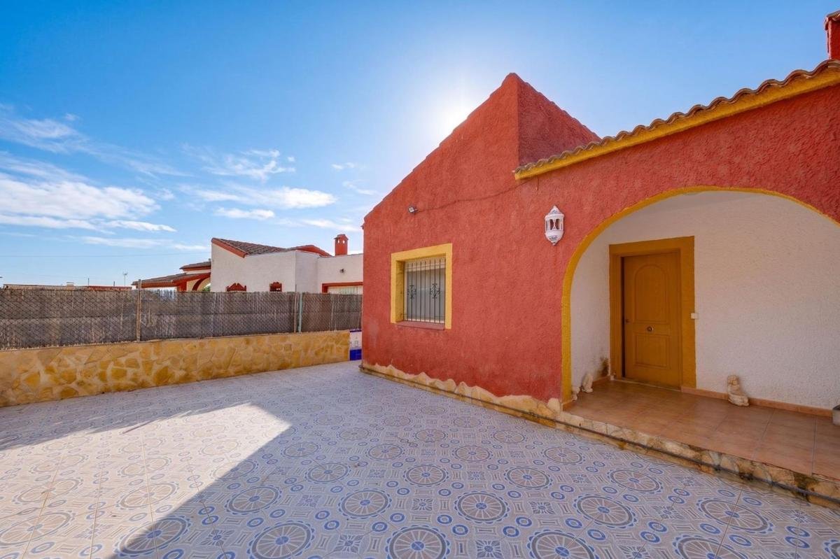 property-521451-2-medium Chalet pareado en Monte Zenia, Orihuela