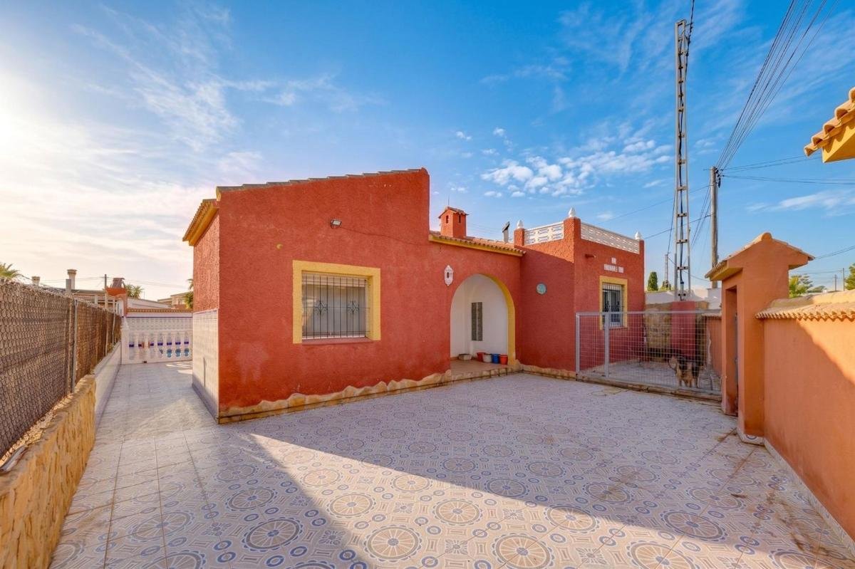 property-521451-3-medium Chalet pareado en Monte Zenia, Orihuela