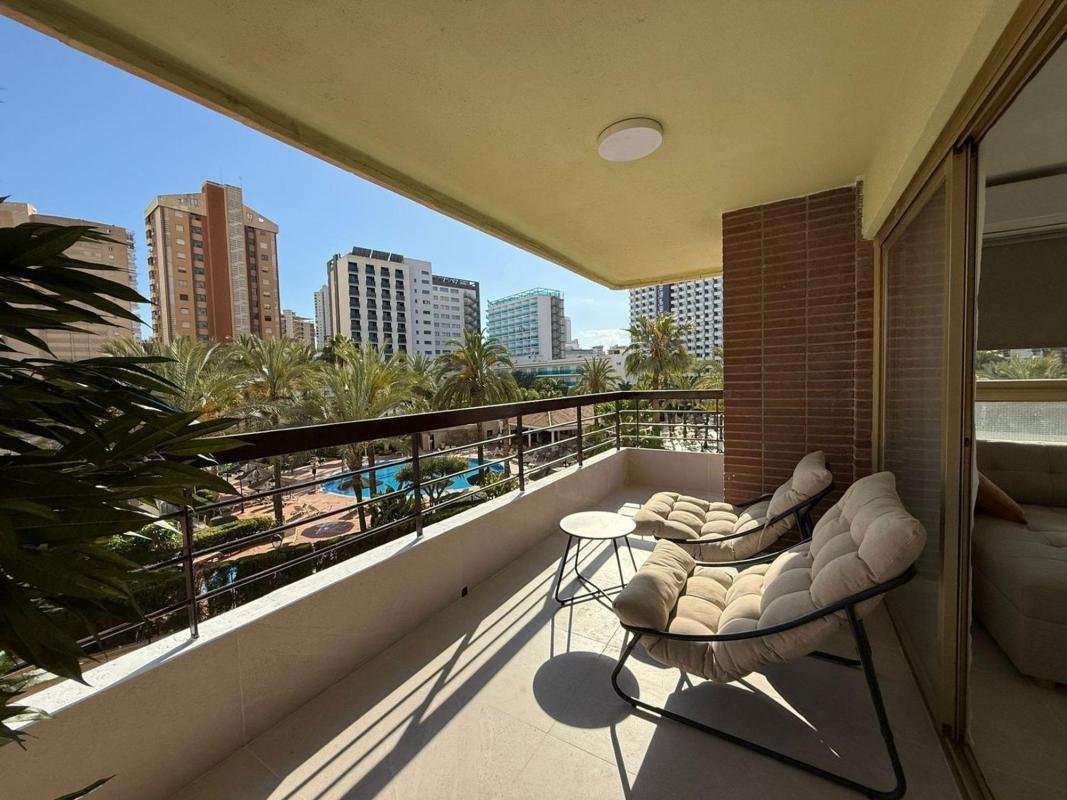 Piso en Avenida Juan Fuster Zaragoza, Zona Rincón Bajo, Benidorm