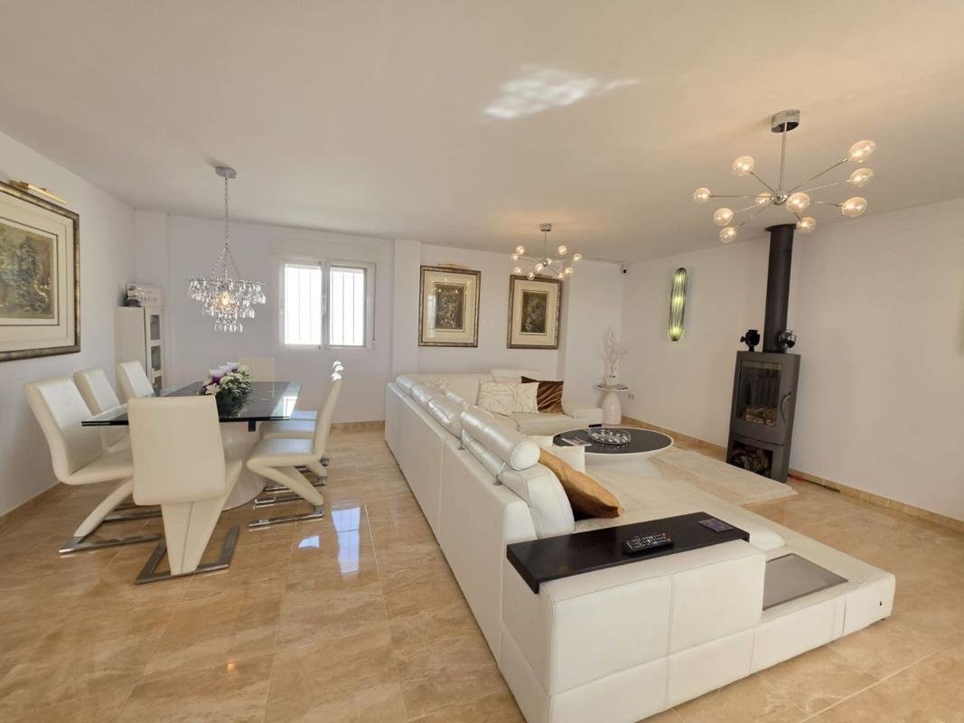 property-522359-9-medium Casa o chalet independiente en Pinoso
