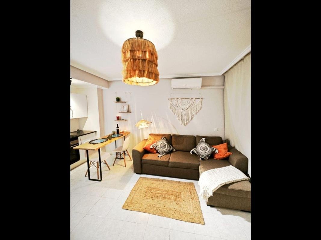 Estudio en Calle Bazan, El Molino, Torrevieja
